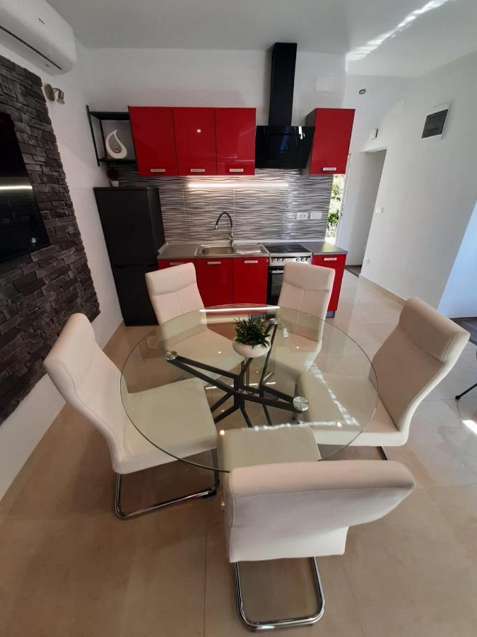Anita Apartment *
