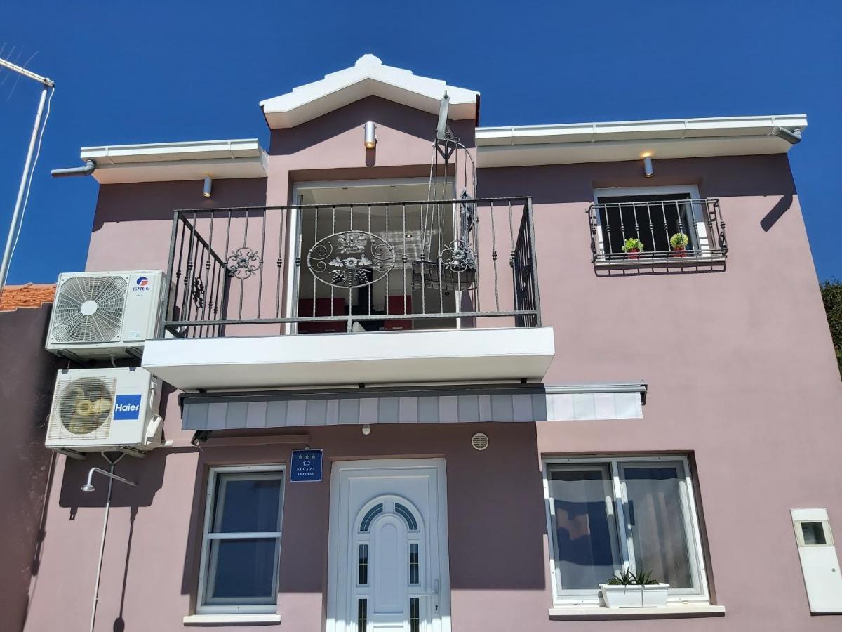Anita Apartment