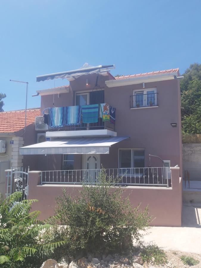 Anita Apartment