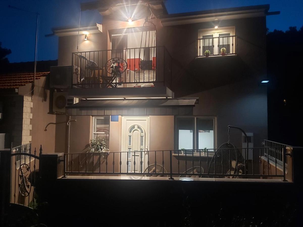 Anita Apartment